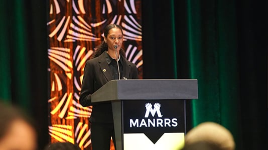 mannrs-conference-women-presenting
